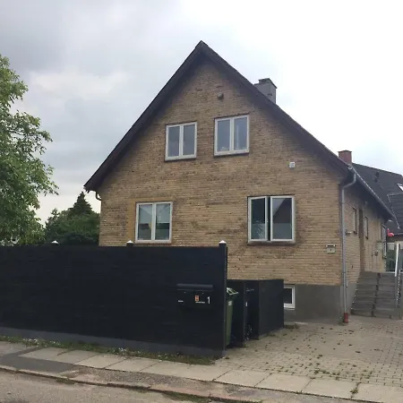Hellens Bee Πανσιόν Århus